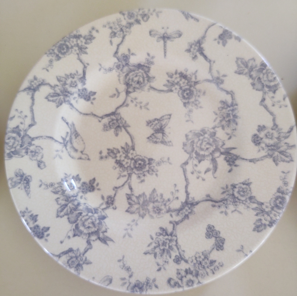 Queen's Toile Du Juoy China